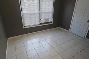 1611 Allengrove St, Philadelphia, PA 19124 - Photo 3