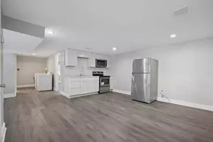 1733 67th Ave, Philadelphia, PA 19126 - Photo 5