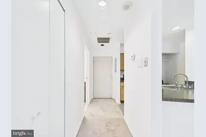 1601 Spring Garden Street #402, Philadelphia, PA 19130 - Photo 5