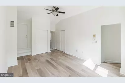 904 S 6th Street, Philadelphia, PA 19147 - Photo 11