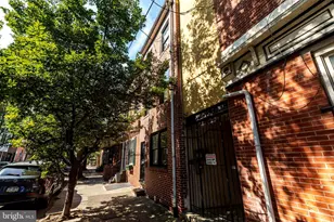 904 S 6th St, Philadelphia, PA 19147 - Photo 21