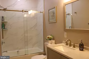 1950 N 19th St, Philadelphia, PA 19121 - Photo 35