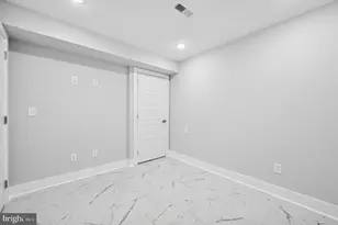 1934 S Norwood St, Philadelphia, PA 19145 - Photo 11