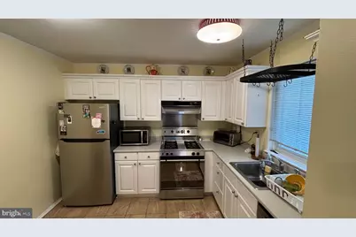 550 Arnold Street, Philadelphia, PA 19111 - Photo 9