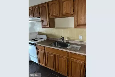 5634 Walnut Street #1ST FLOOR, Philadelphia, PA 19139 - Photo 11