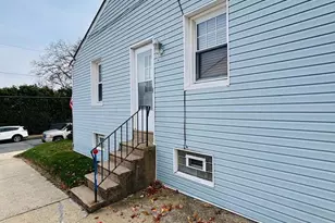 8012 Lawndale Ave, Philadelphia, PA 19111 - Photo 5