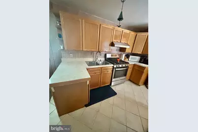 8012 Lawndale Avenue, Philadelphia, PA 19111 - Photo 15