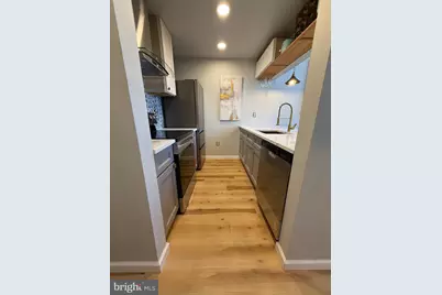 1601 Spring Garden Street #318, Philadelphia, PA 19130 - Photo 7