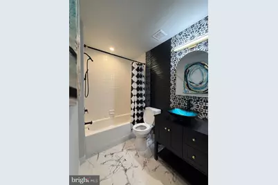 1601 Spring Garden Street #318, Philadelphia, PA 19130 - Photo 17