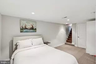 2038 Montrose St, Philadelphia, PA 19146 - Photo 19