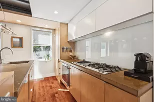 2038 Montrose St, Philadelphia, PA 19146 - Photo 7