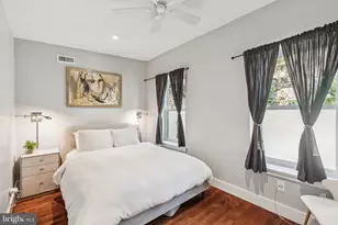 2038 Montrose St, Philadelphia, PA 19146 - Photo 11