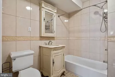 805 S 19th Street, Philadelphia, PA 19146 - Photo 15