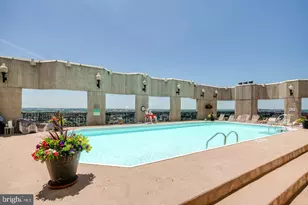 2020 Walnut St, Philadelphia, PA 19103 - Photo 11