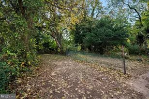 366 E Upsal St, Philadelphia, PA 19119 - Photo 23