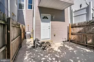 2636 Manton St, Philadelphia, PA 19146 - Photo 29