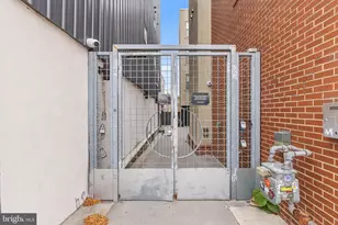 712 N 2nd St, Philadelphia, PA 19123 - Photo 29