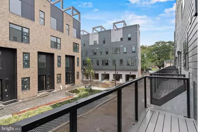 650 Fairmount Avenue #I3, Philadelphia, PA 19123 - Photo 9