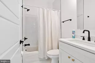 1735 S 23rd St, Philadelphia, PA 19145 - Photo 41