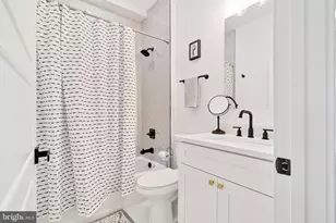 1735 S 23rd St, Philadelphia, PA 19145 - Photo 33