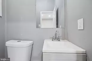 2025 S 22nd St, Philadelphia, PA 19145 - Photo 7