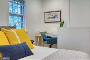 1026 Pine St, Philadelphia, PA 19107 - Photo 15