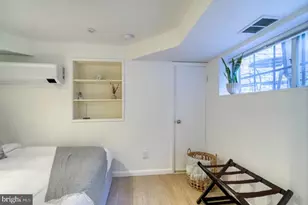 1026 Pine St, Philadelphia, PA 19107 - Photo 31