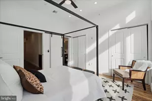 1825 Ginnodo St, Philadelphia, PA 19130 - Photo 23