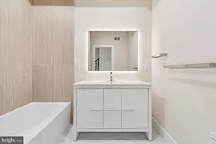 2440 E Harold St, Philadelphia, PA 19125 - Photo 17