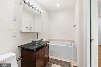 2121 Montrose Street, Philadelphia, PA 19146 - Photo 15