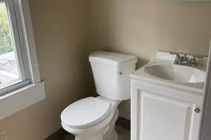 2045 N 8th St, Philadelphia, PA 19122 - Photo 9