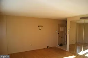 7314 Hill Rd, Philadelphia, PA 19128 - Photo 9