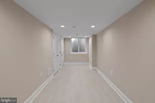 2113 Reed St, Philadelphia, PA 19146 - Photo 29