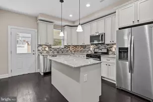 2113 Reed St, Philadelphia, PA 19146 - Photo 1