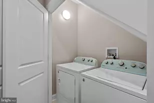 2113 Reed St, Philadelphia, PA 19146 - Photo 15