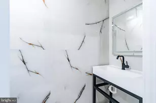 1905 S Alder St, Philadelphia, PA 19148 - Photo 7