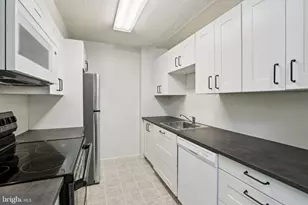 1420 Locust St, Philadelphia, PA 19102 - Photo 11