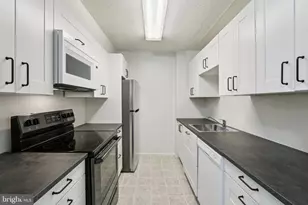 1420 Locust St, Philadelphia, PA 19102 - Photo 9