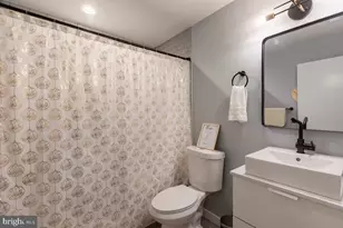 2532 Annin St, Philadelphia, PA 19146 - Photo 17