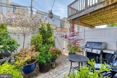 2216 Pemberton Street, Philadelphia, PA 19146 - Photo 17