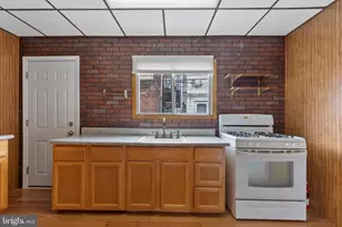 416 Fitzgerald St, Philadelphia, PA 19148 - Photo 15