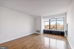 2001 Hamilton St, Philadelphia, PA 19130 - Photo 7