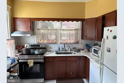 7137 Lawndale Avenue, Philadelphia, PA 19111 - Photo 9