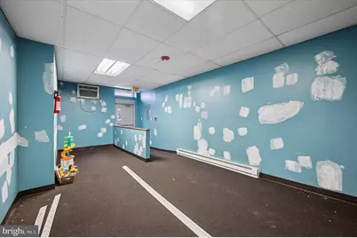 37 S 60th Street, Philadelphia, PA 19139 - Photo 3