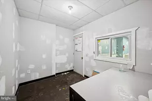 37 S 60th St, Philadelphia, PA 19139 - Photo 5