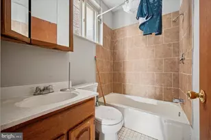 37 S 60th St, Philadelphia, PA 19139 - Photo 15