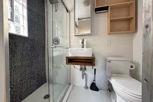 410 S Alder St, Philadelphia, PA 19147 - Photo 9