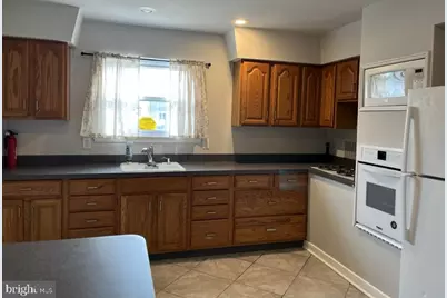 3629 Whitehall Lane, Philadelphia, PA 19114 - Photo 5