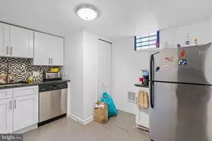 1037 Crease St, Philadelphia, PA 19125 - Photo 5