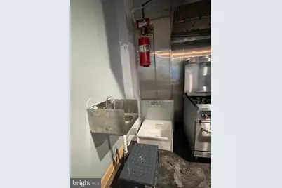 190 W Lehigh Avenue #COMMERCIAL SPACE, Philadelphia, PA 19133 - Photo 7